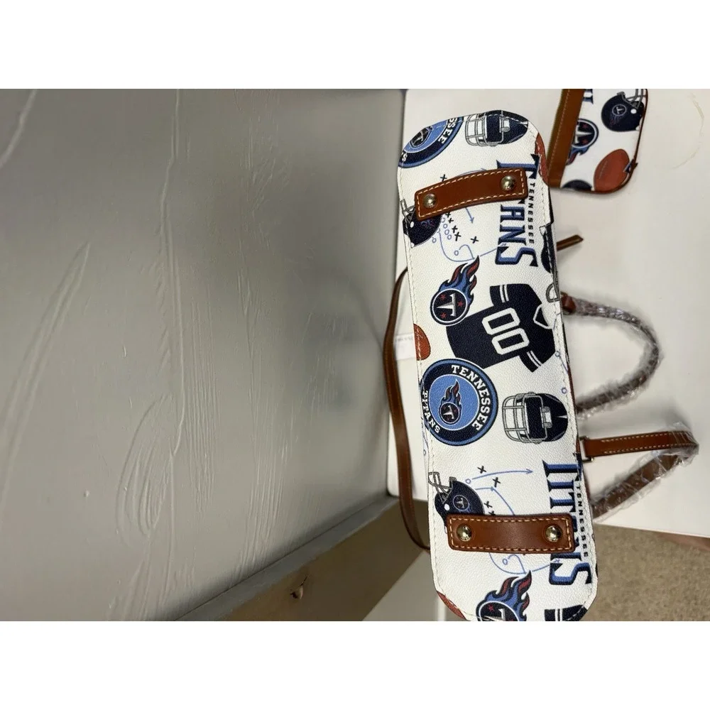 Dooney & Bourke dooney bourke